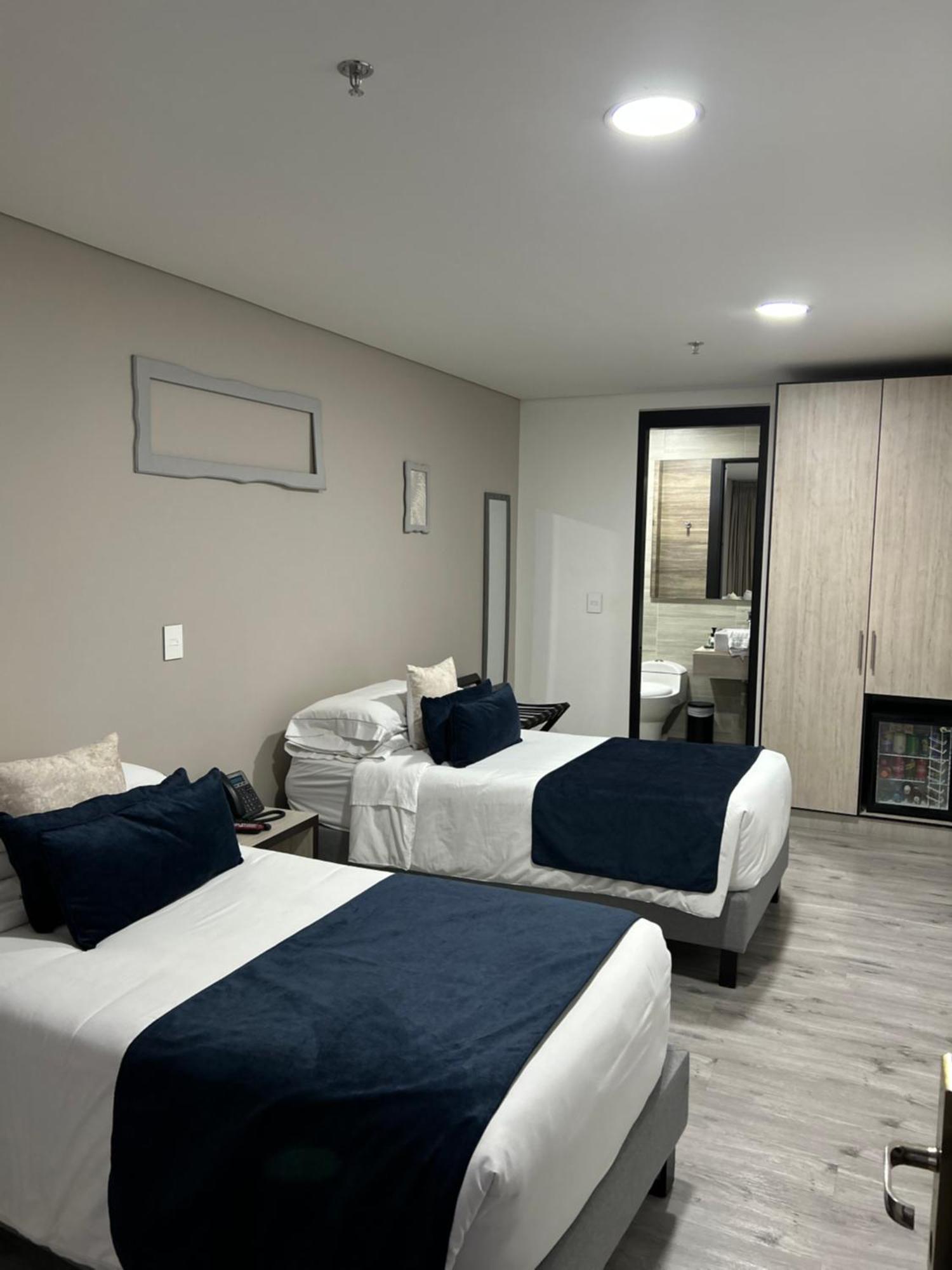 Hotel Wlh Silver Corferias Bogotá Eksteriør billede