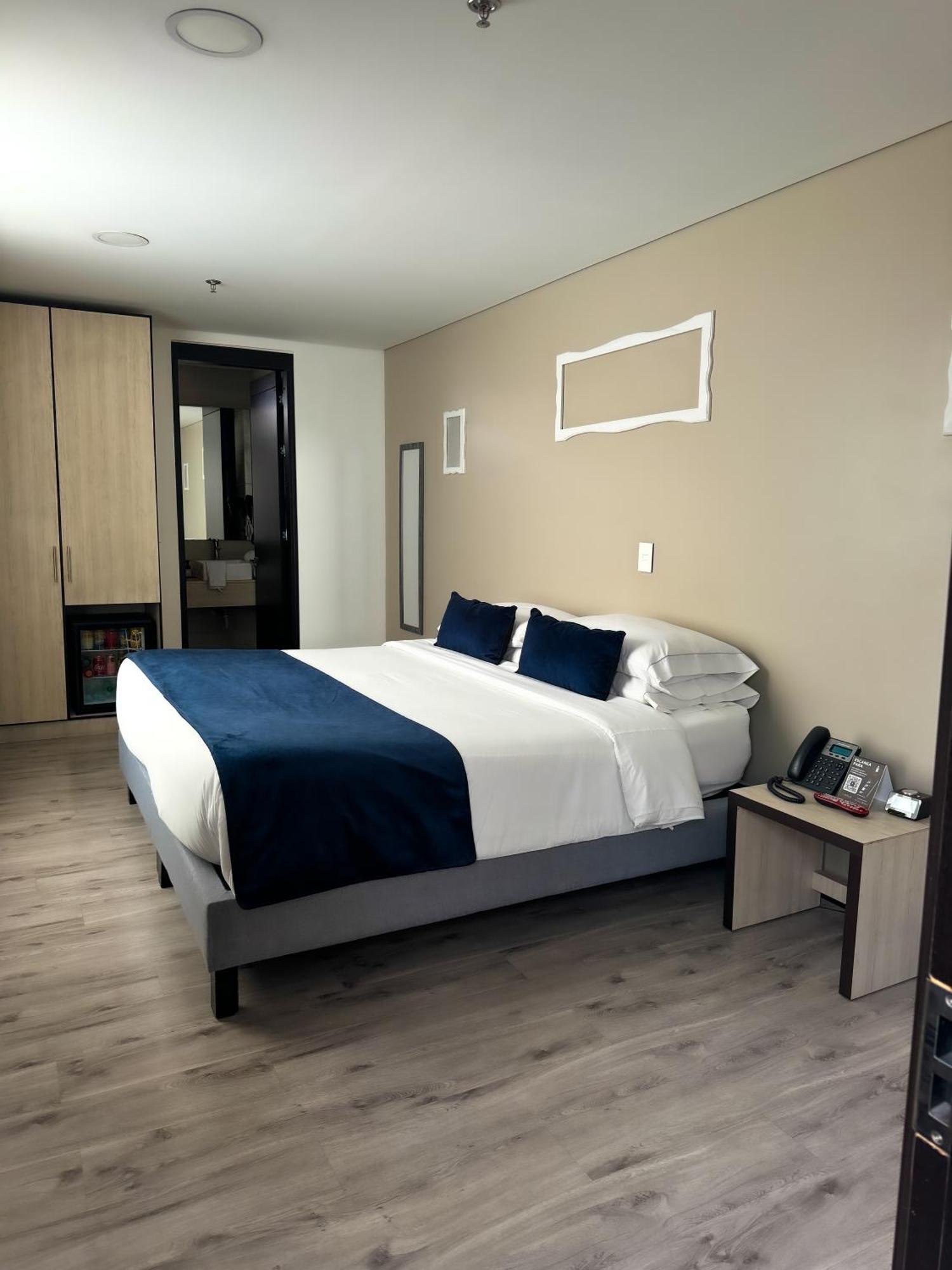 Hotel Wlh Silver Corferias Bogotá Eksteriør billede