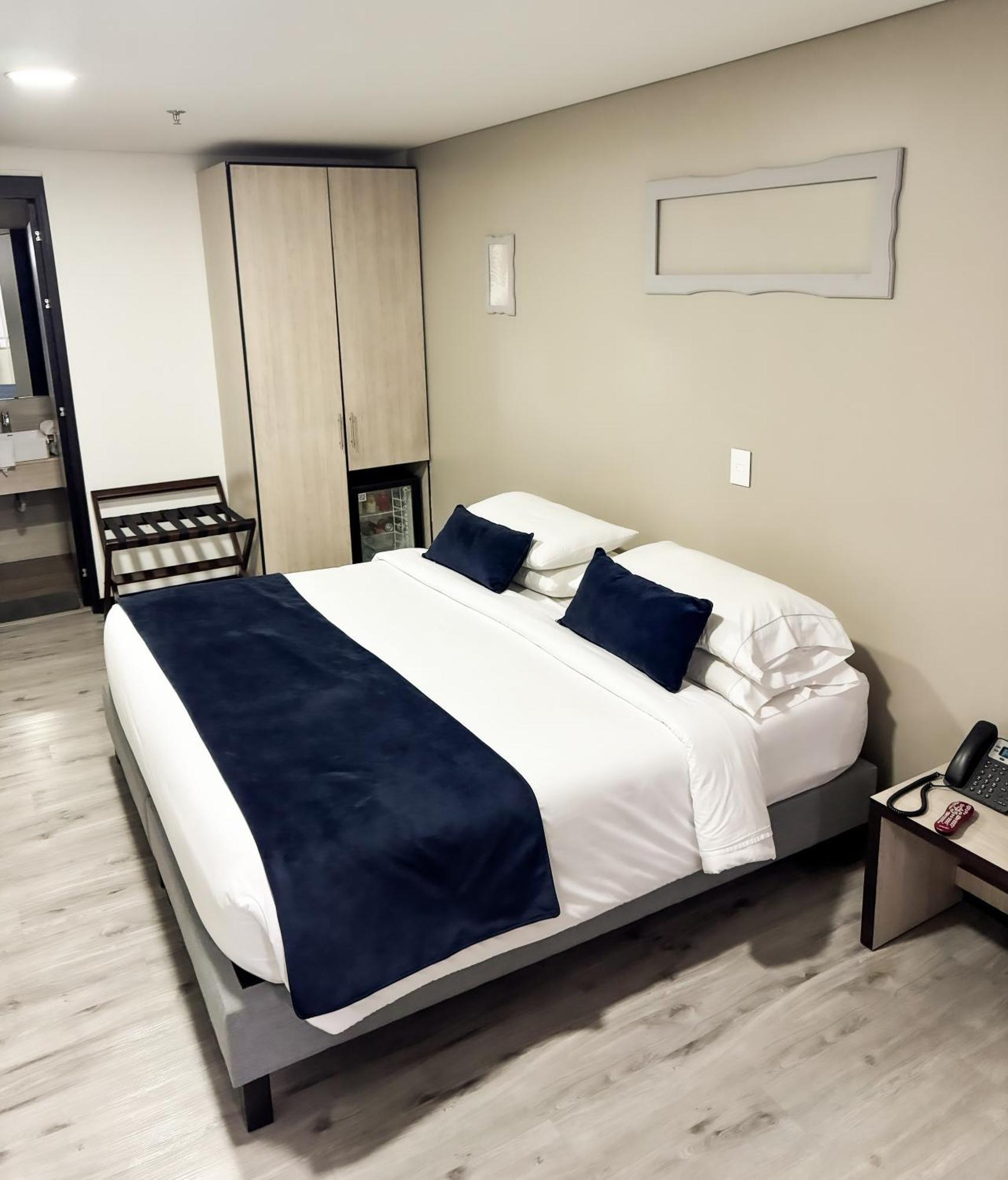 Hotel Wlh Silver Corferias Bogotá Eksteriør billede