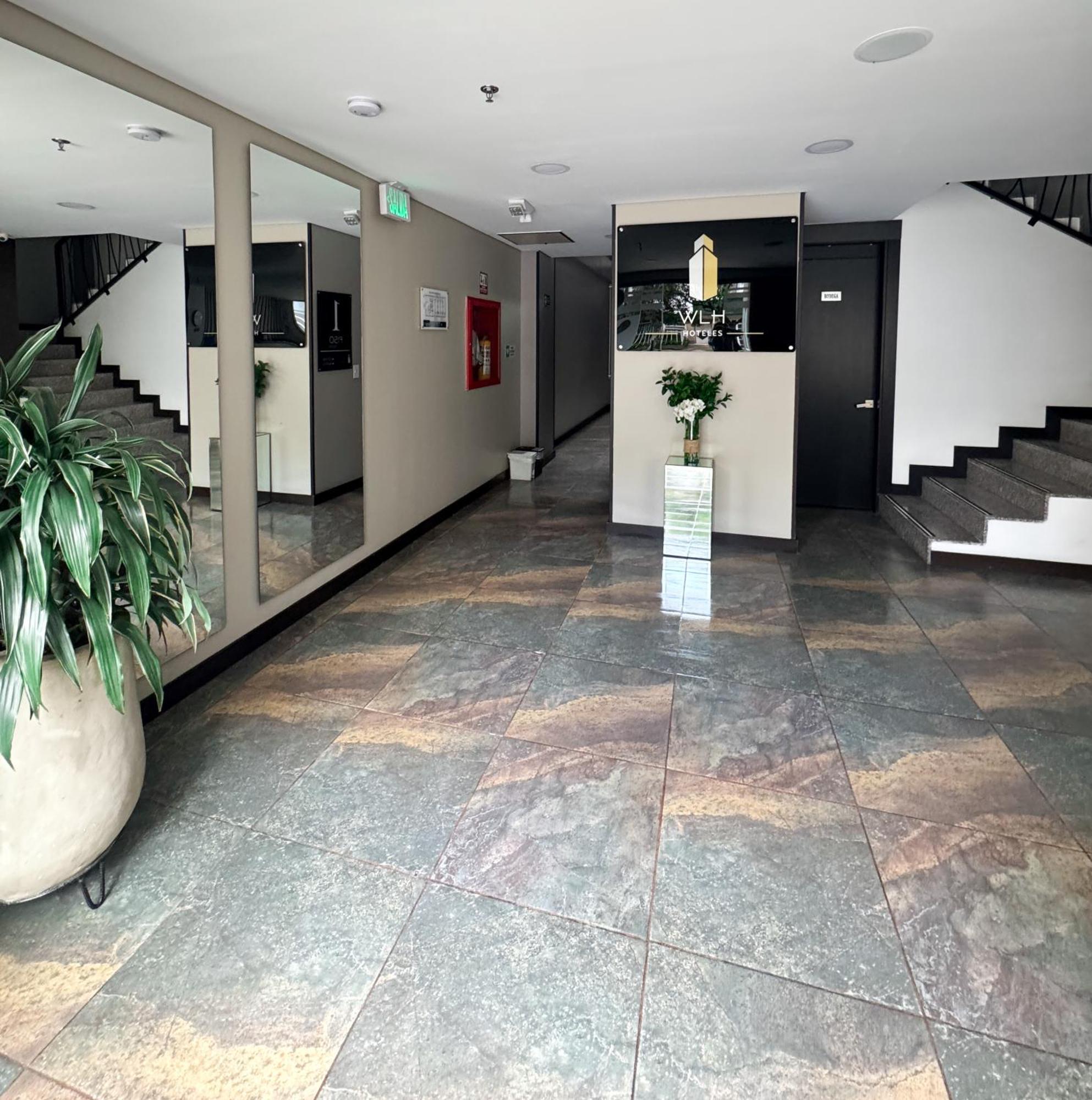 Hotel Wlh Silver Corferias Bogotá Eksteriør billede